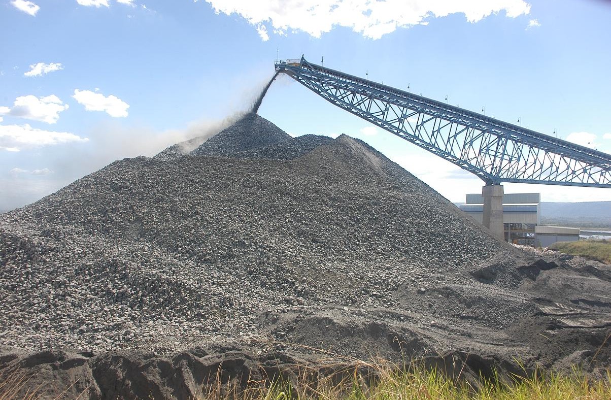 minério-de-ferro-cai-China